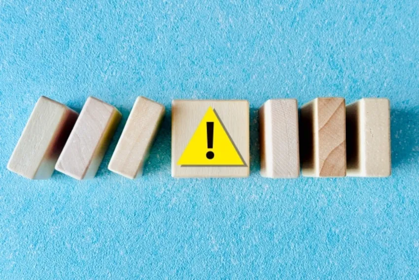 注意マークがあるブロック