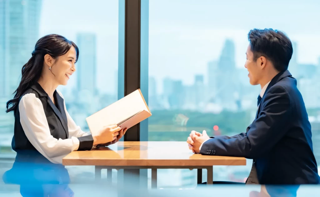 デートをする男女