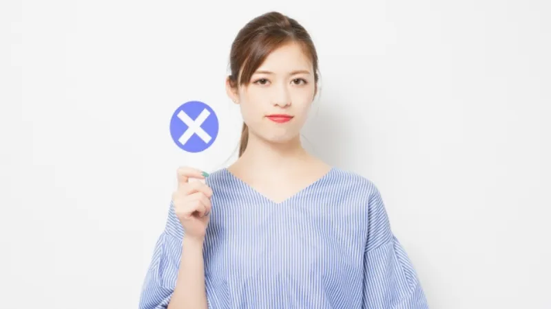 禁止事項を示す女性のイメージ画像