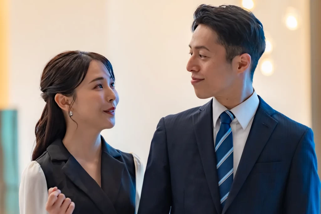 デートする男女